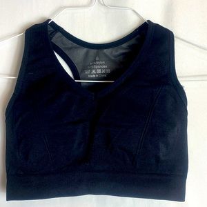 NWOT Sports Bra Size S